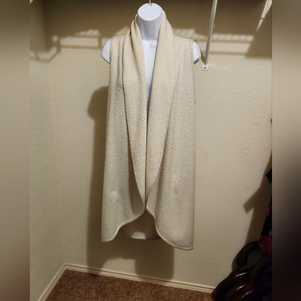 Lucky Brand Open front Shawl with pockets